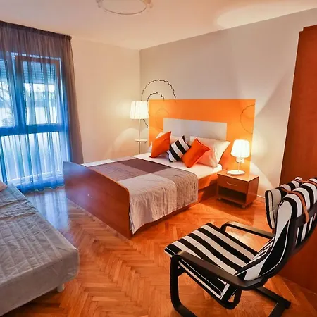 Viktorija Apartment